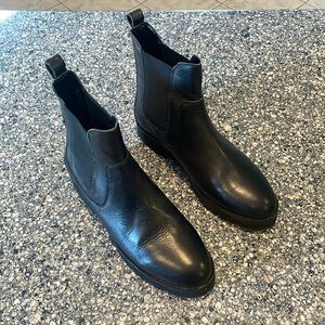 Andre Assoue slip-on boots